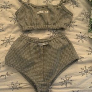 SOLD My mum made it set